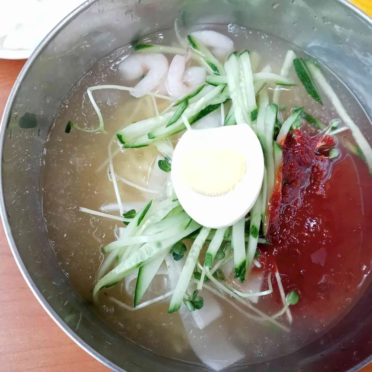 공리 대표 사진