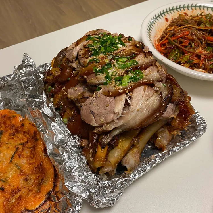 귀족 대표 사진