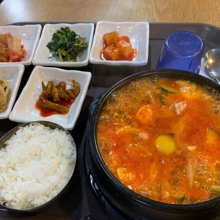 본가백반돌솥 대표 사진