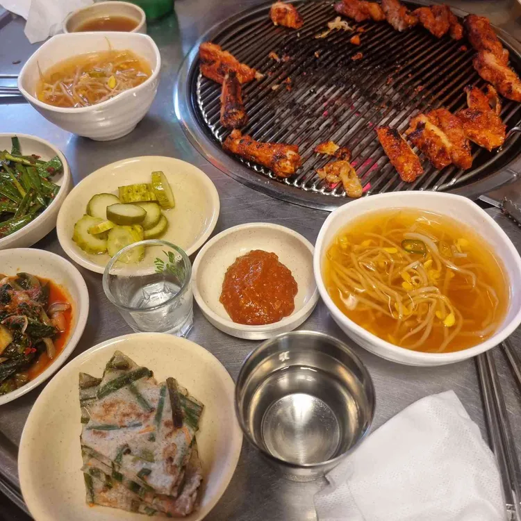 춘천숯불닭갈비 대표 사진