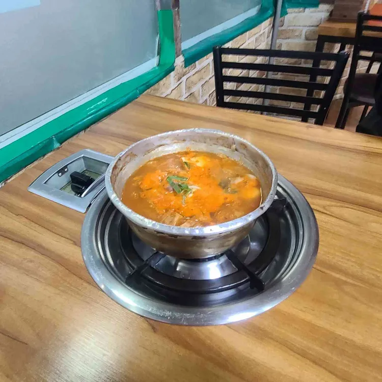 옛날집생고기김치찌개해물찜 대표 사진