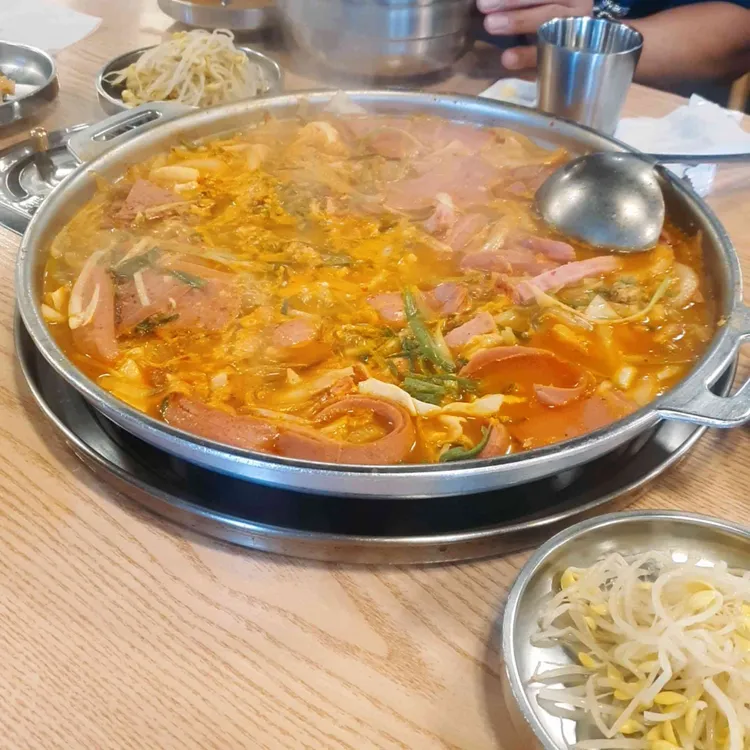 장금수부대찌개 대표 사진