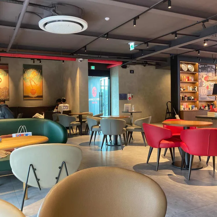 파스쿠찌 대표 사진