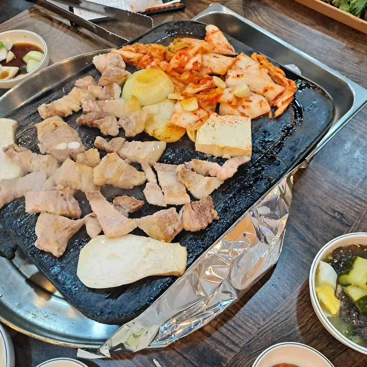 108@돌삼겹 대표 사진