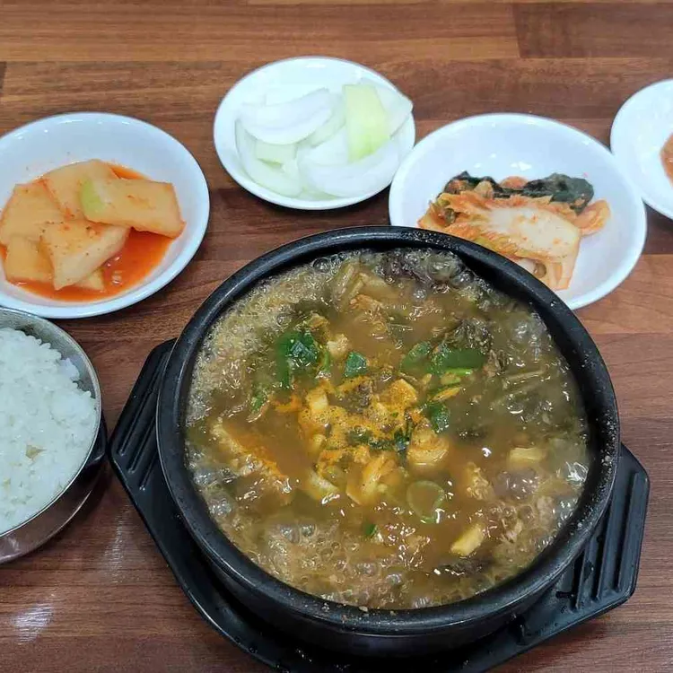 장터 우거지선지해장국 대표 사진