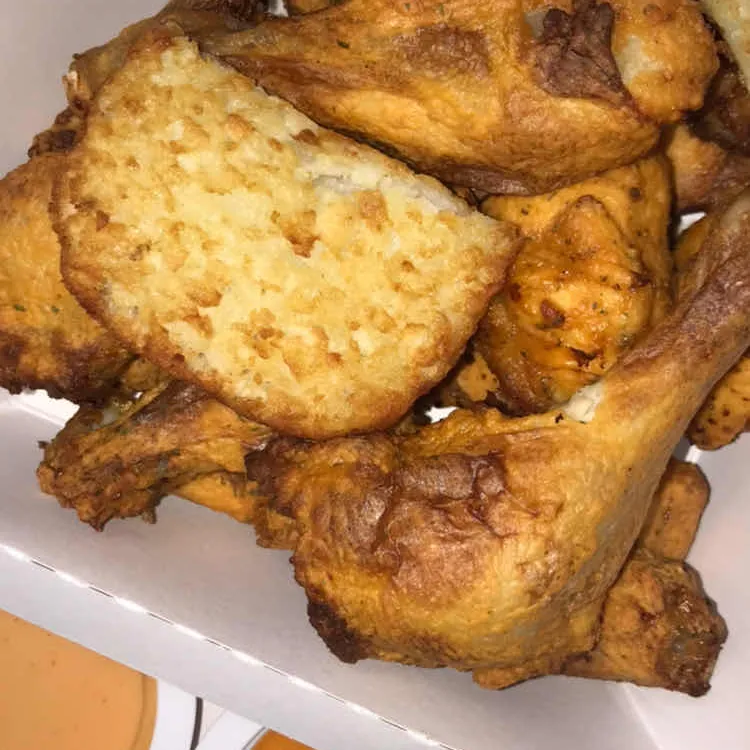 굽네치킨 대표 사진