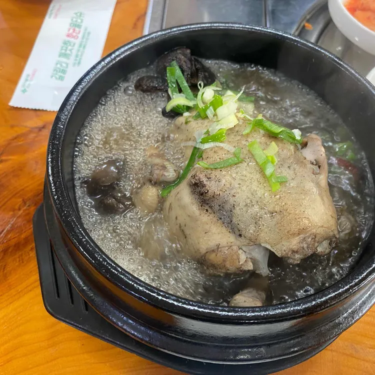 진능이능이버섯백숙 대표 사진
