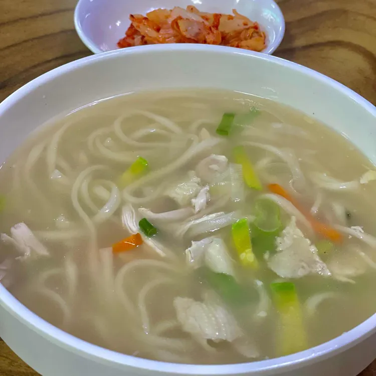 착한닭한마리칼국수 대표 사진
