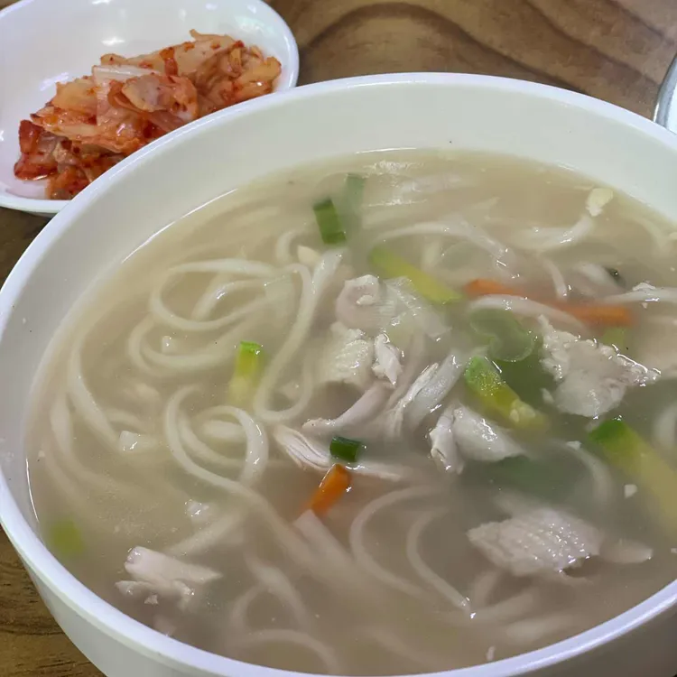 착한닭한마리칼국수 대표 사진