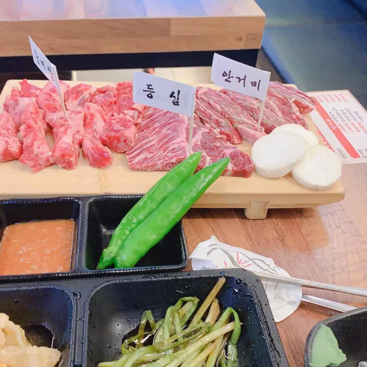 조선에서왔소 대표 사진