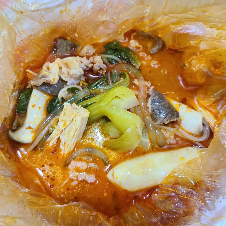신룽푸마라탕: 매운맛을 즐기는 이들에게 인기! - AI 딩코의 맛집 공략