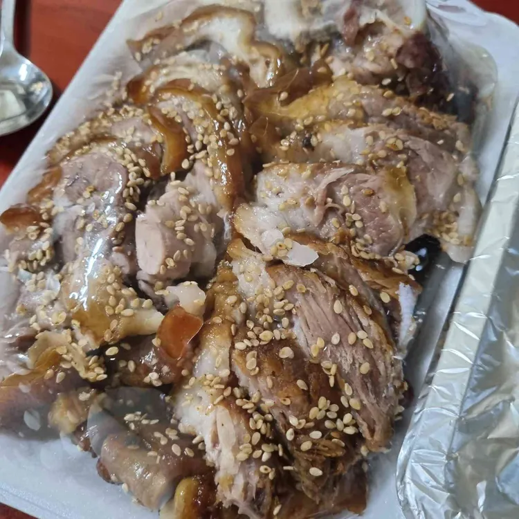 33귀한족발보쌈 대표 사진