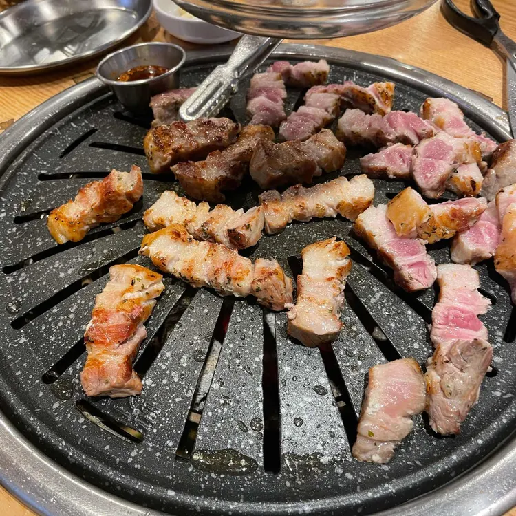 더하다 대표 사진