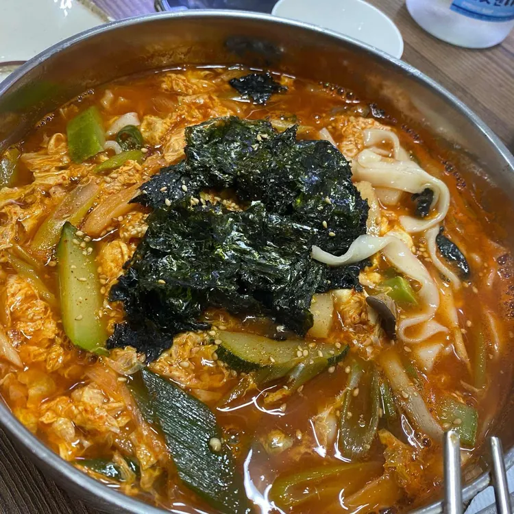 강릉현대장칼국수 대표 사진