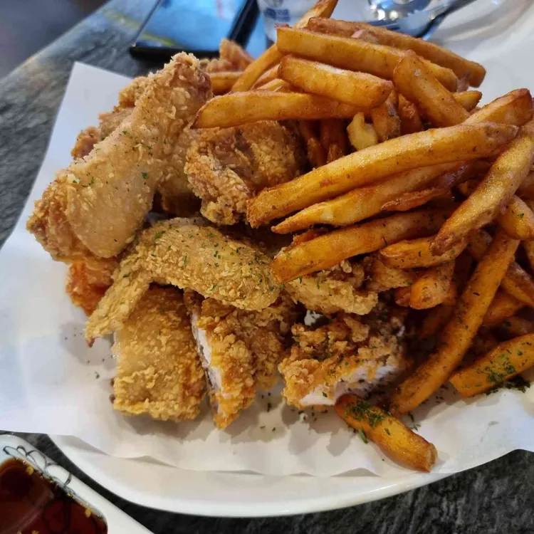 썬더치킨 대표 사진