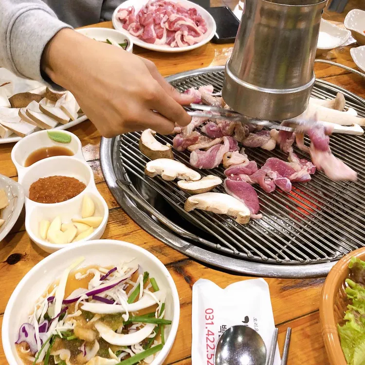 오리고기 전문점 가나안덕 - AI 딩코의 맛집 공략