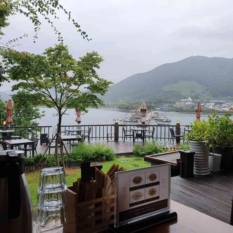 아다지오 대표 사진