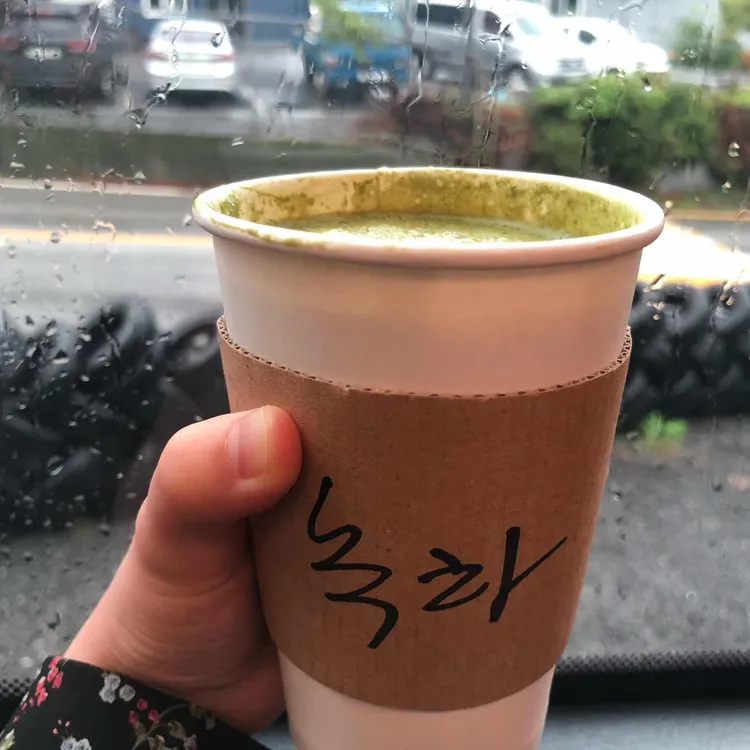 퐁당 대표 사진