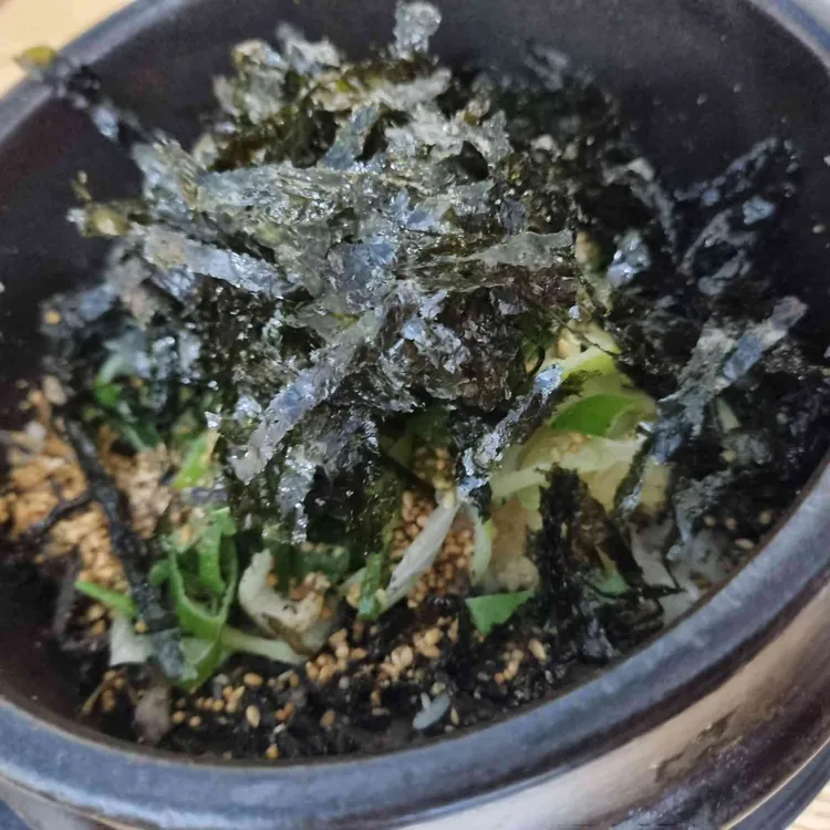 카페 르뷰 대표 사진