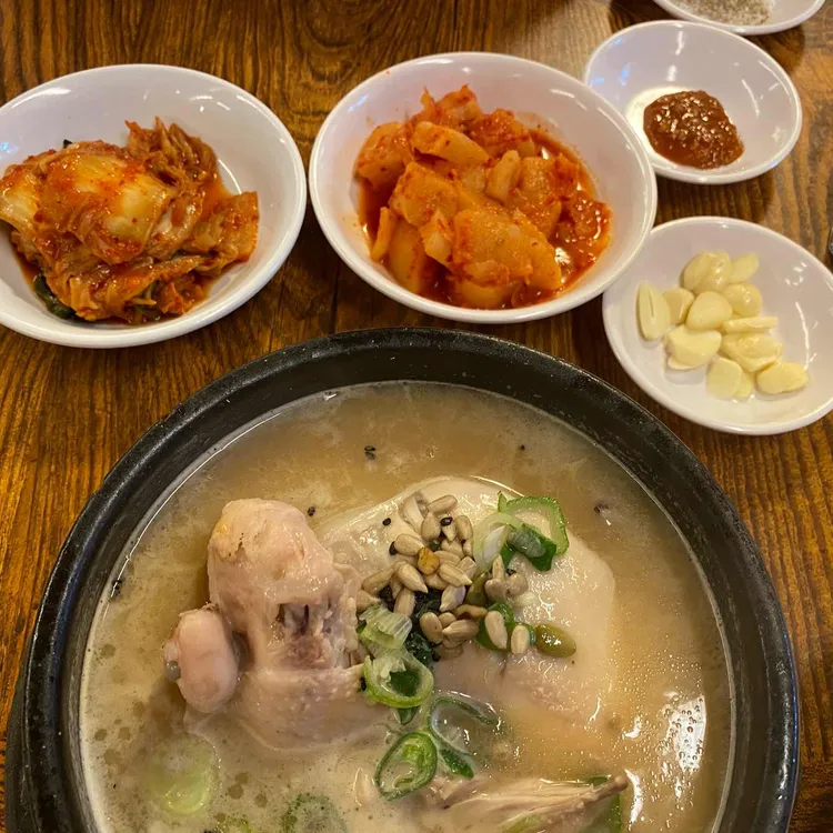 토속촌삼계탕 대표 사진