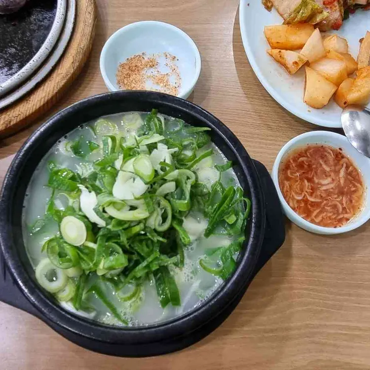 무봉리토종순대국공단점 대표 사진