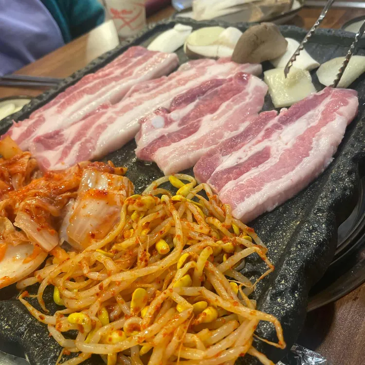 통돌이삼겹살 대표 사진