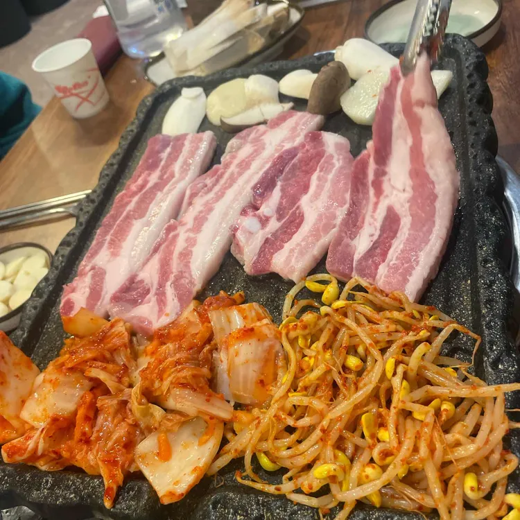 통돌이삼겹살 대표 사진