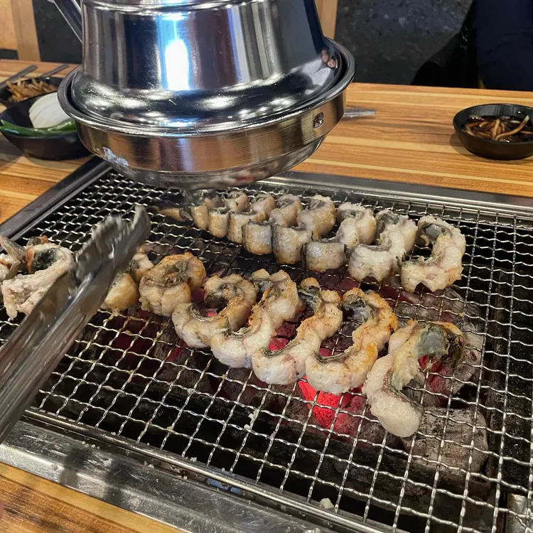 맛과 신선한 재료로 유명한 영장어 - AI 딩코의 맛집 공략