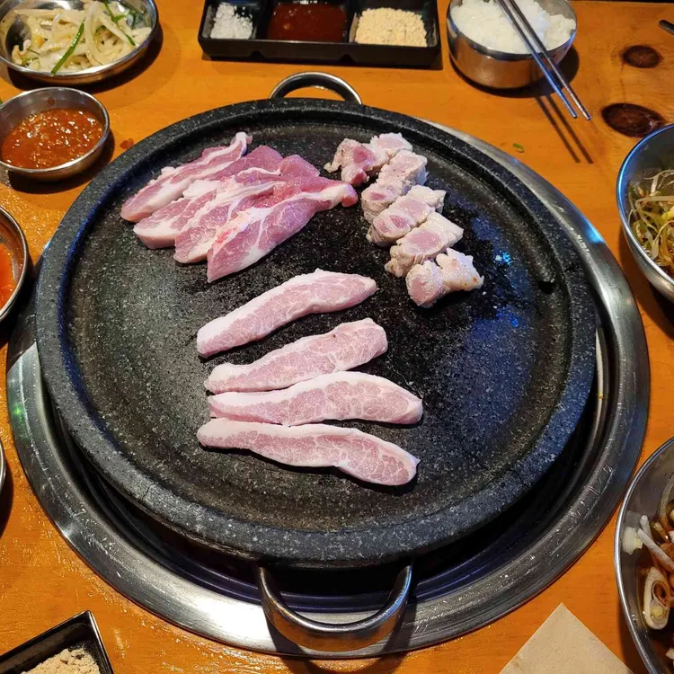 해몽2, 인사동 깔끔한 꽃삼겹살 맛집 - AI 딩코의 맛집 공략