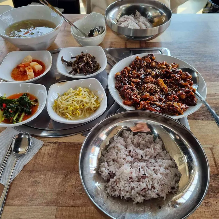 손군부대찌개 대표 사진