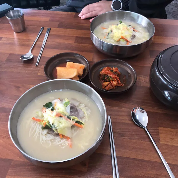 삼대 전통 고기국수 대표 사진