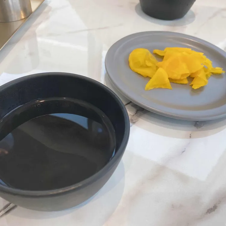 뜨돈 대표 사진