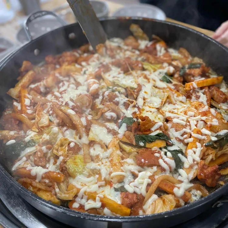 정통춘천닭갈비 대표 사진