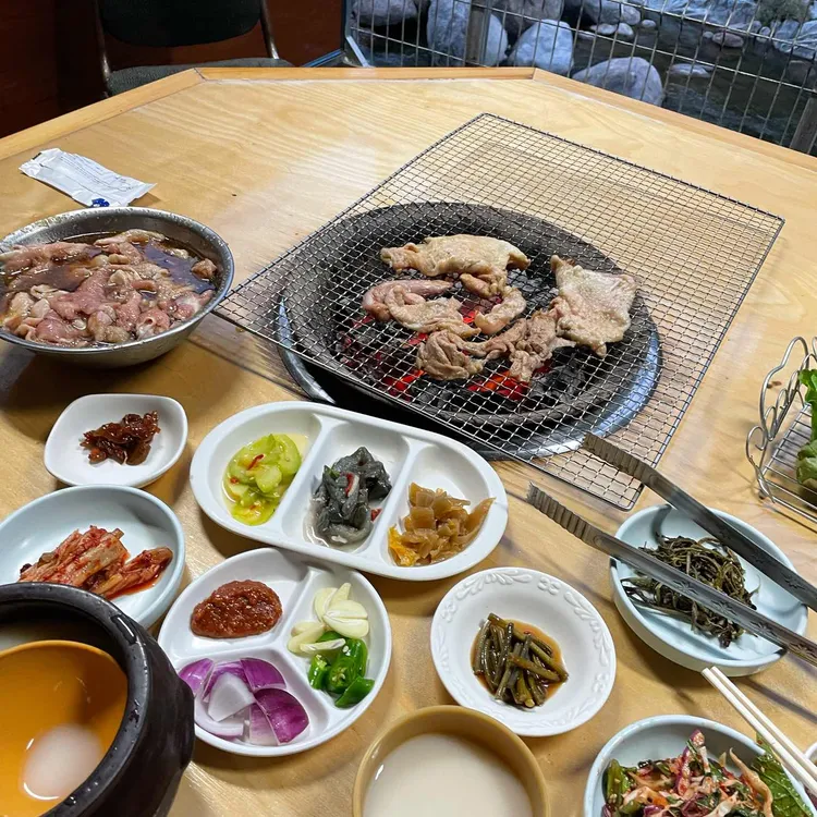 동정산장식당 대표 사진