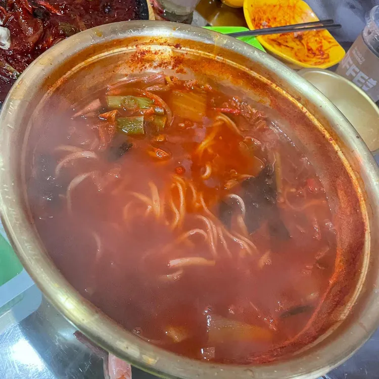 뒤집어봤자전이여 대표 사진