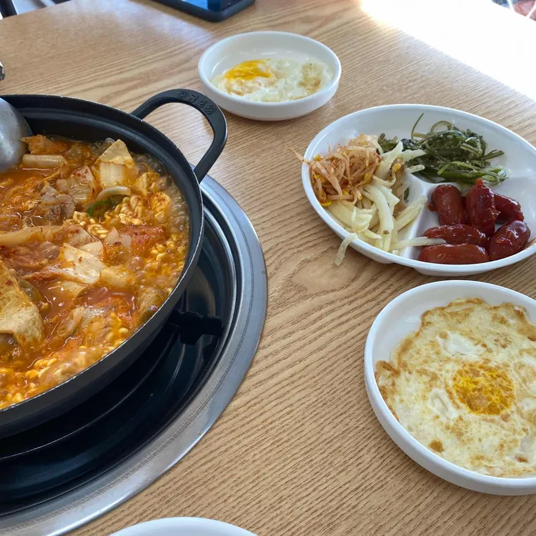우람늘김치찌개 대표 사진