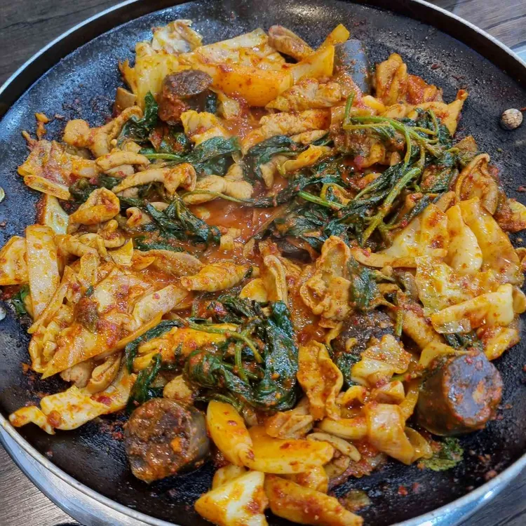 만수동의 숨겨진 보석, 신포동진순대국 - AI 딩코의 맛집 공략