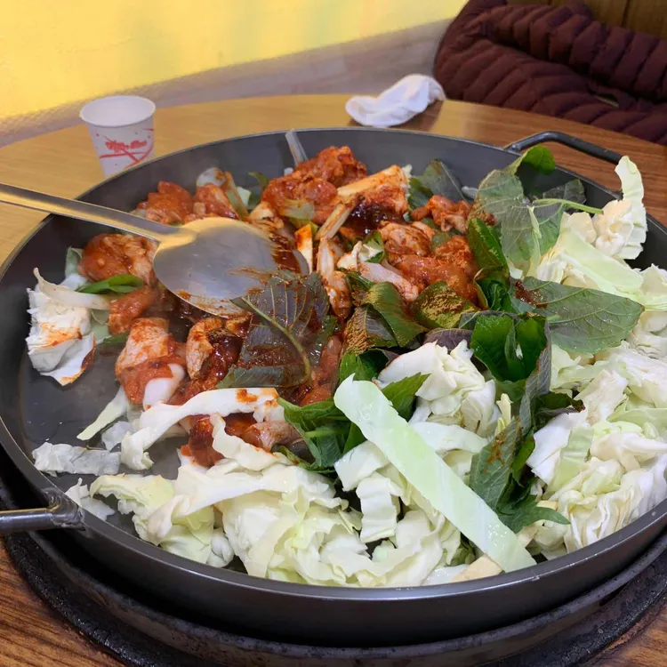 본가호반닭갈비막국수 대표 사진