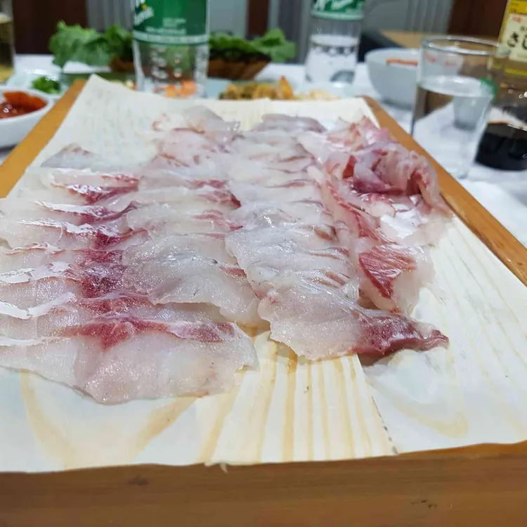 해변횟집 대표 사진