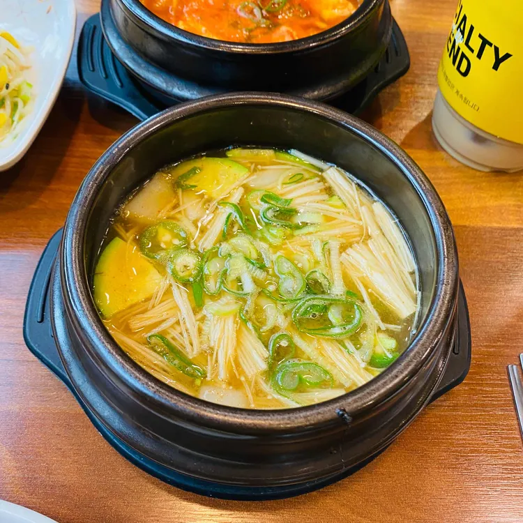 돈통마늘보쌈 대표 사진