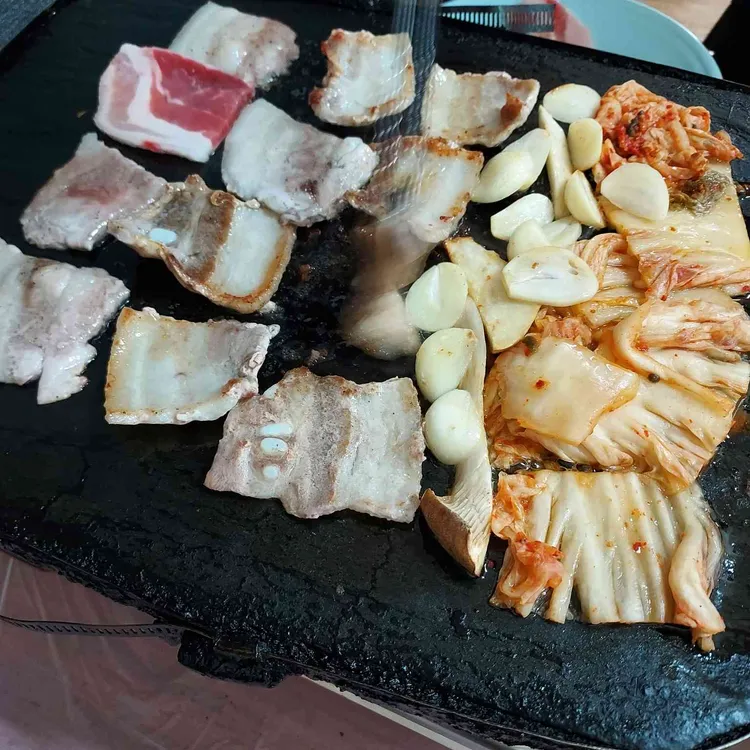 진아돌판구이삼겹살 대표 사진