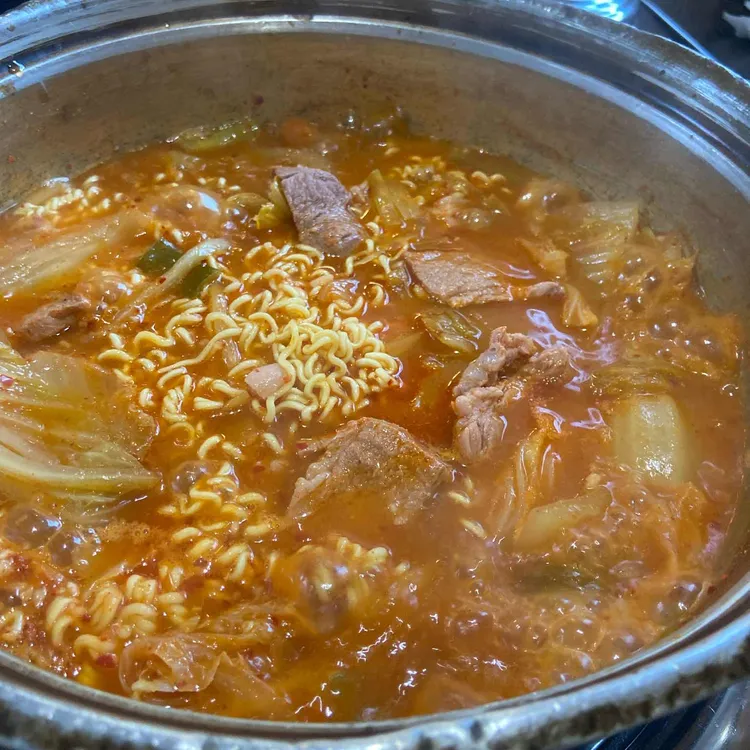 통큰찌개마을 석촌점 - 석촌 김치찌개, 양푼돼지고기김치찌개 맛집 | 다이닝코드, 빅데이터 맛집검색