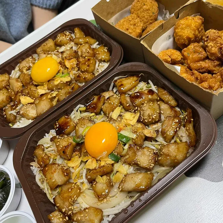 덮덮밥 대표 사진