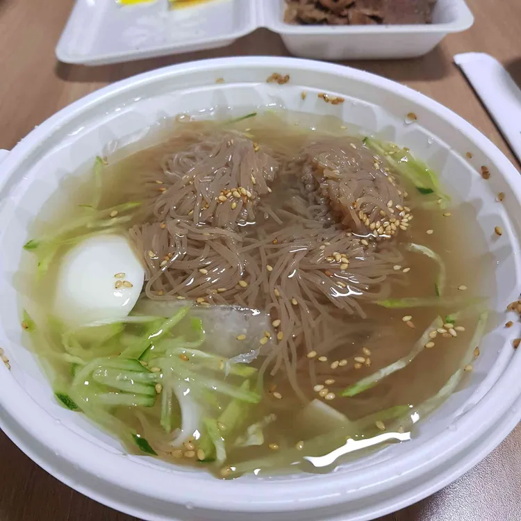 육쌈냉면 대표 사진
