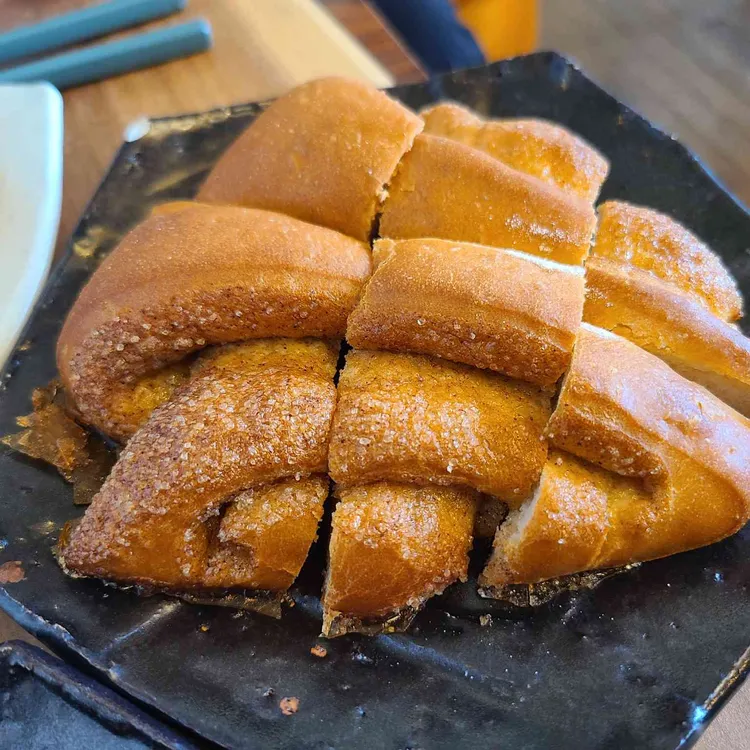 돌멘베이커리 대표 사진