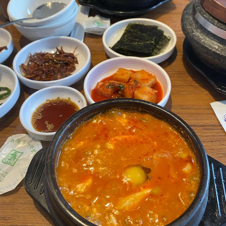 청담 순두부 대표 사진