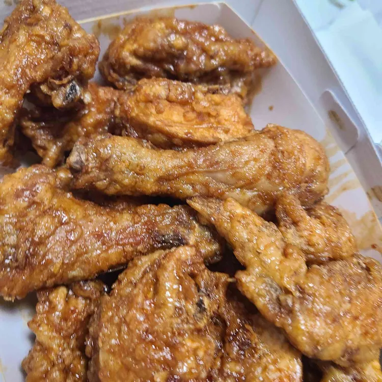 맛 좋은 치킨집, 호식이두마리치킨 - AI 딩코의 맛집 공략