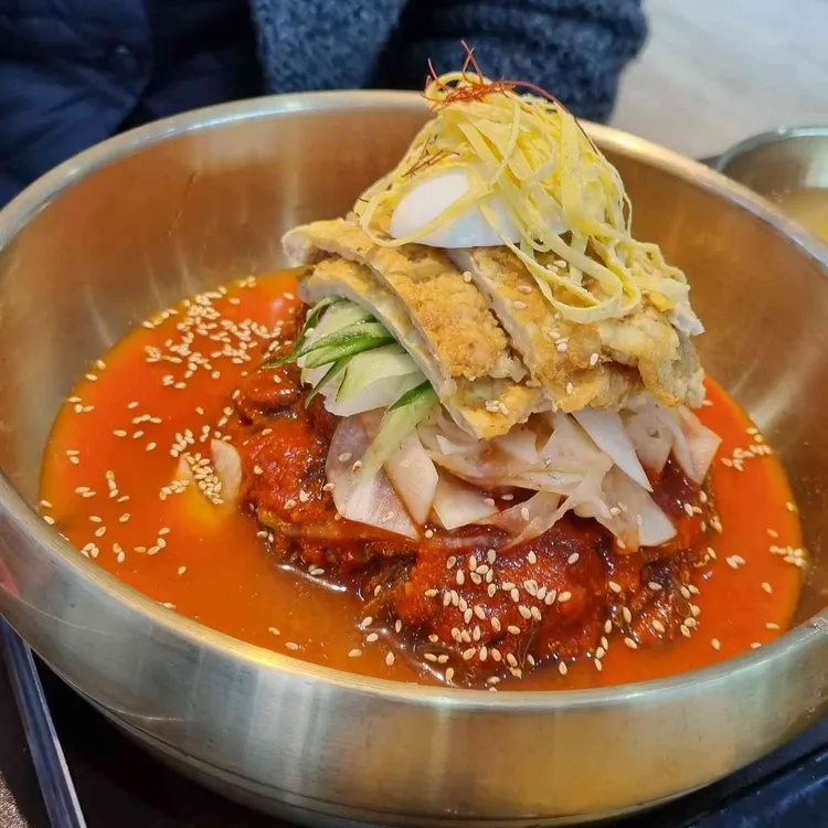 참진주면옥&금돼지집 대표 사진