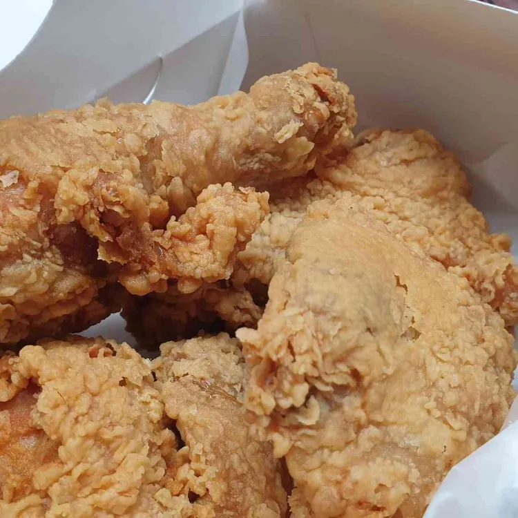 썬더치킨 대표 사진
