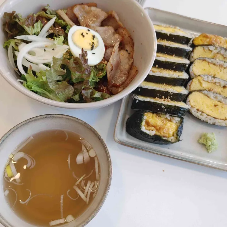 유부부 대표 사진